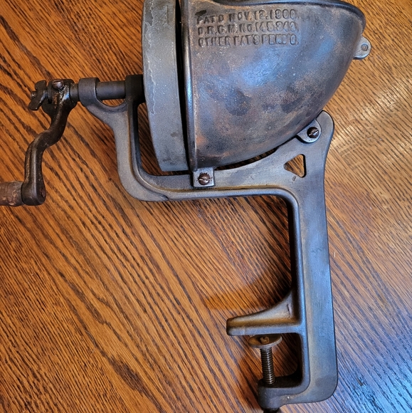 Antique Vegetable Slicer - Picture 1 of 3